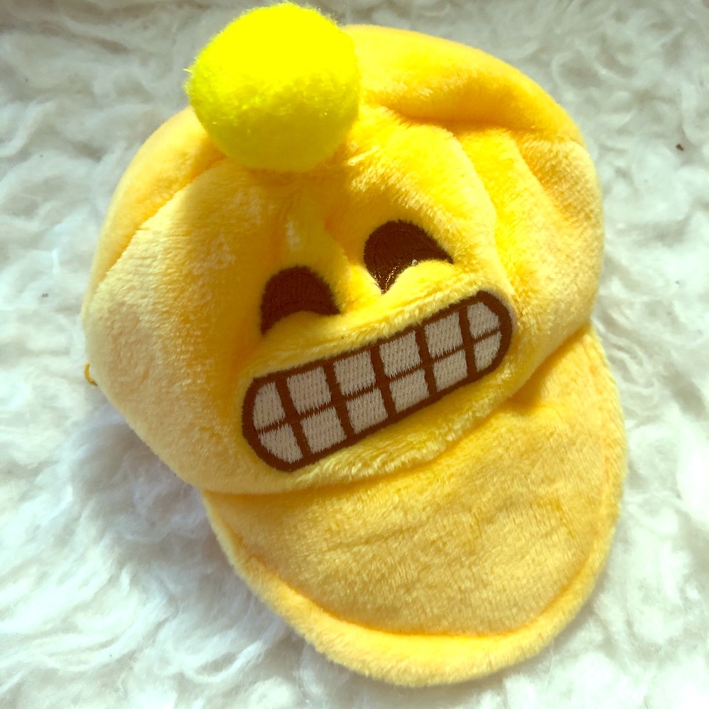 Yellow emoji wallet that makes u smile(hat shaped)